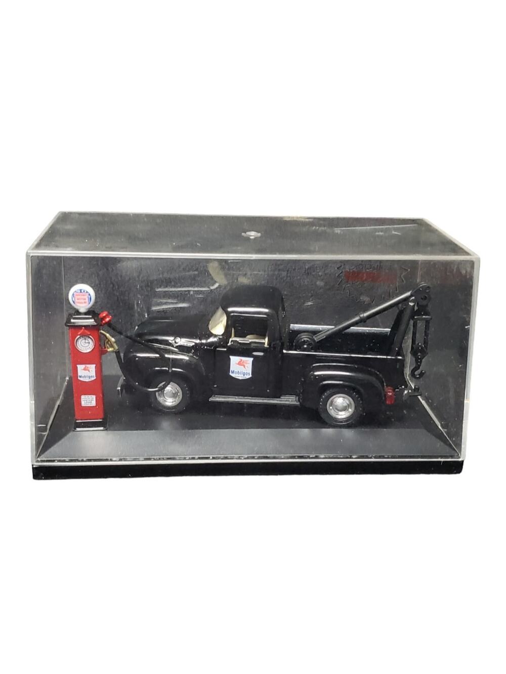Road Champs Mobilgas Black 1956 Ford F-100 Mobile Gas Tow DieCast Cased Car